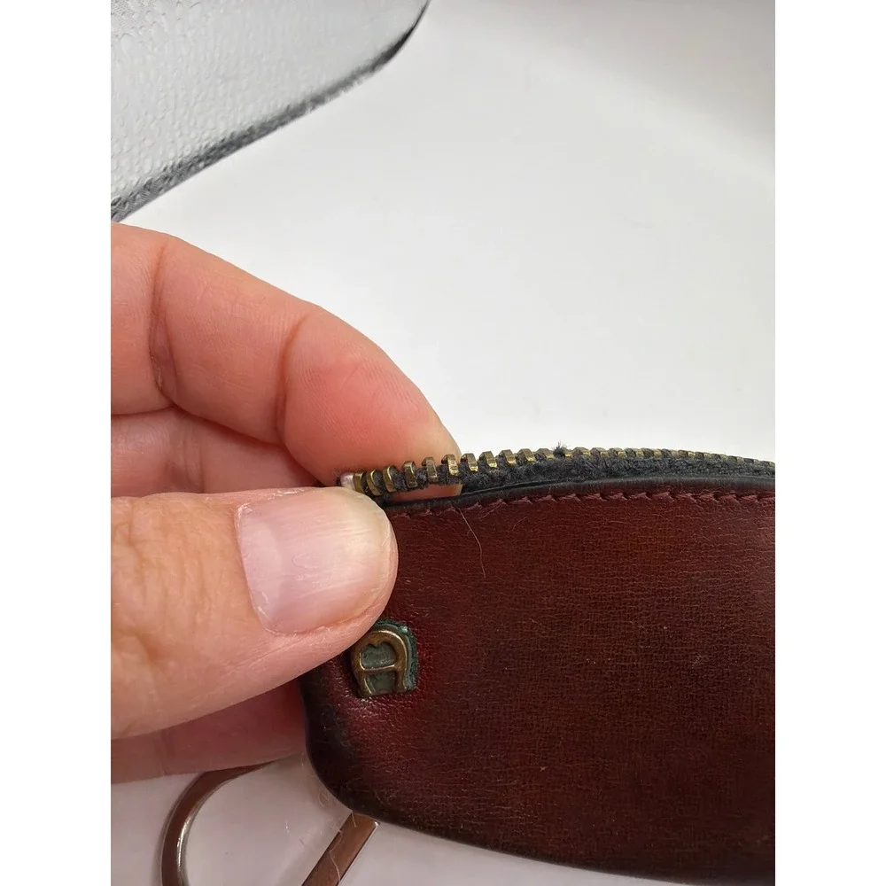 Etienne Aigner Coin Purse Burgundy Leather Vintage‎ Key Pouch Zip Flawed